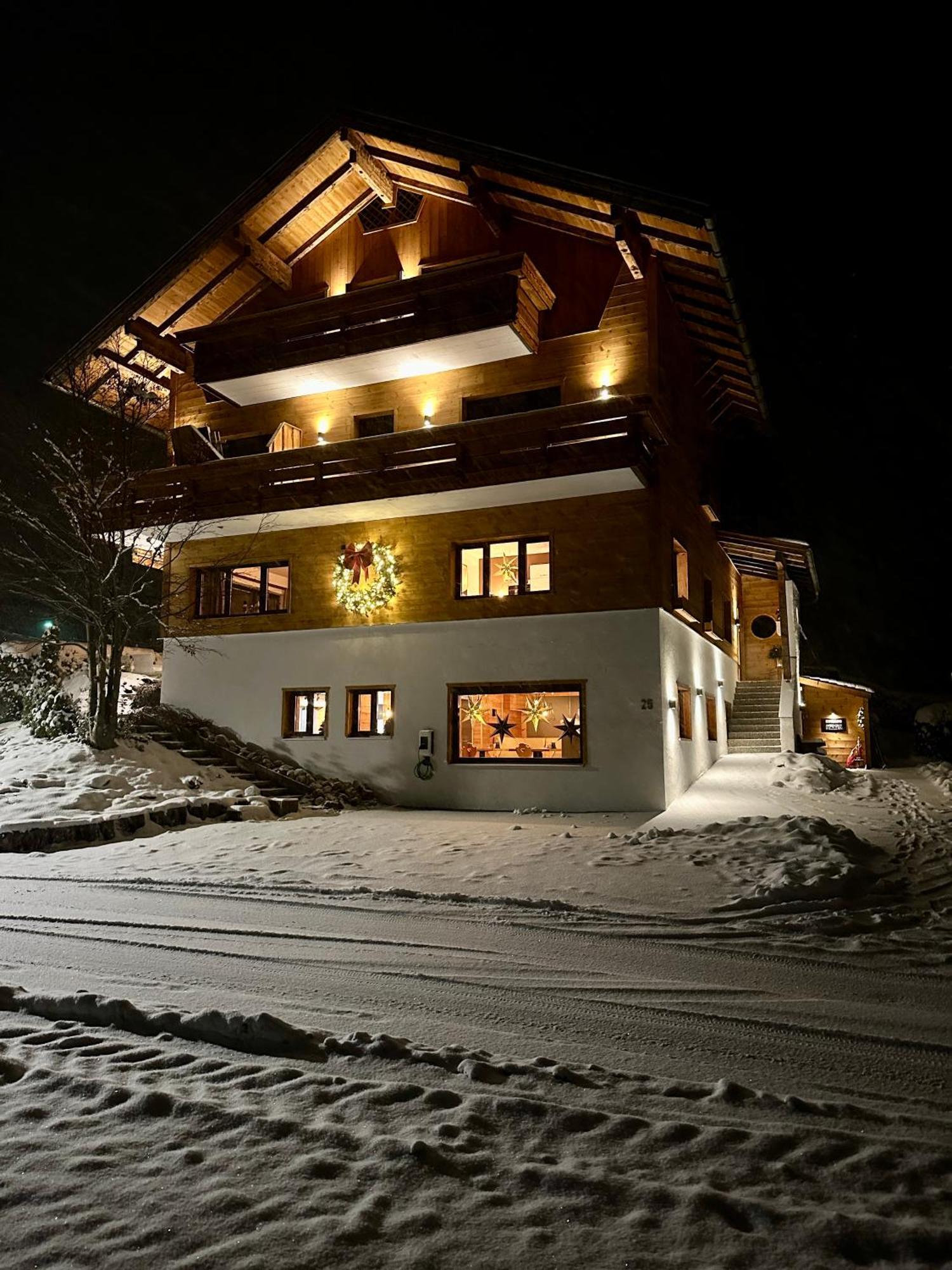 Alpen Lodge Riezlern Exterior photo