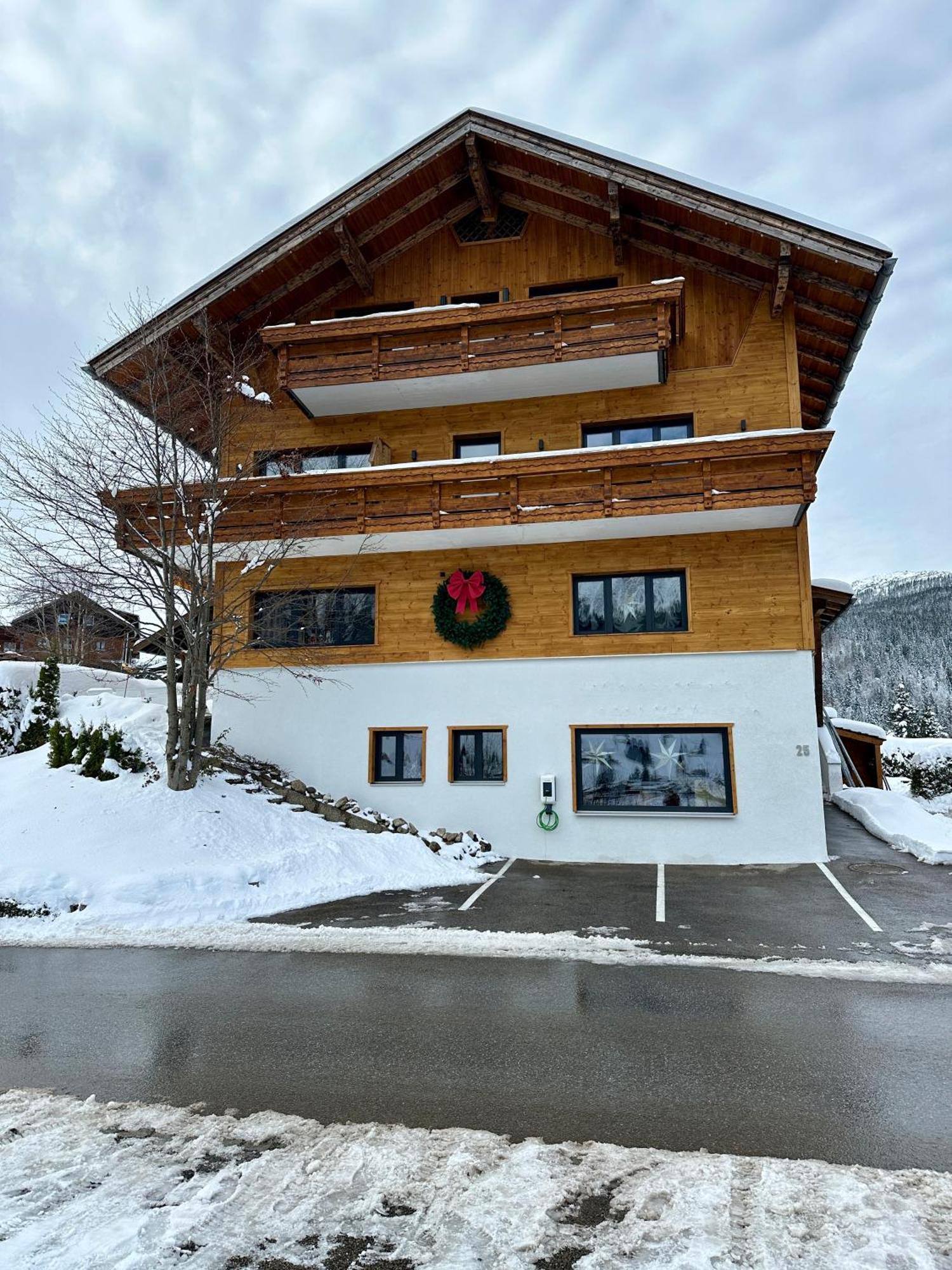 Alpen Lodge Riezlern Exterior photo